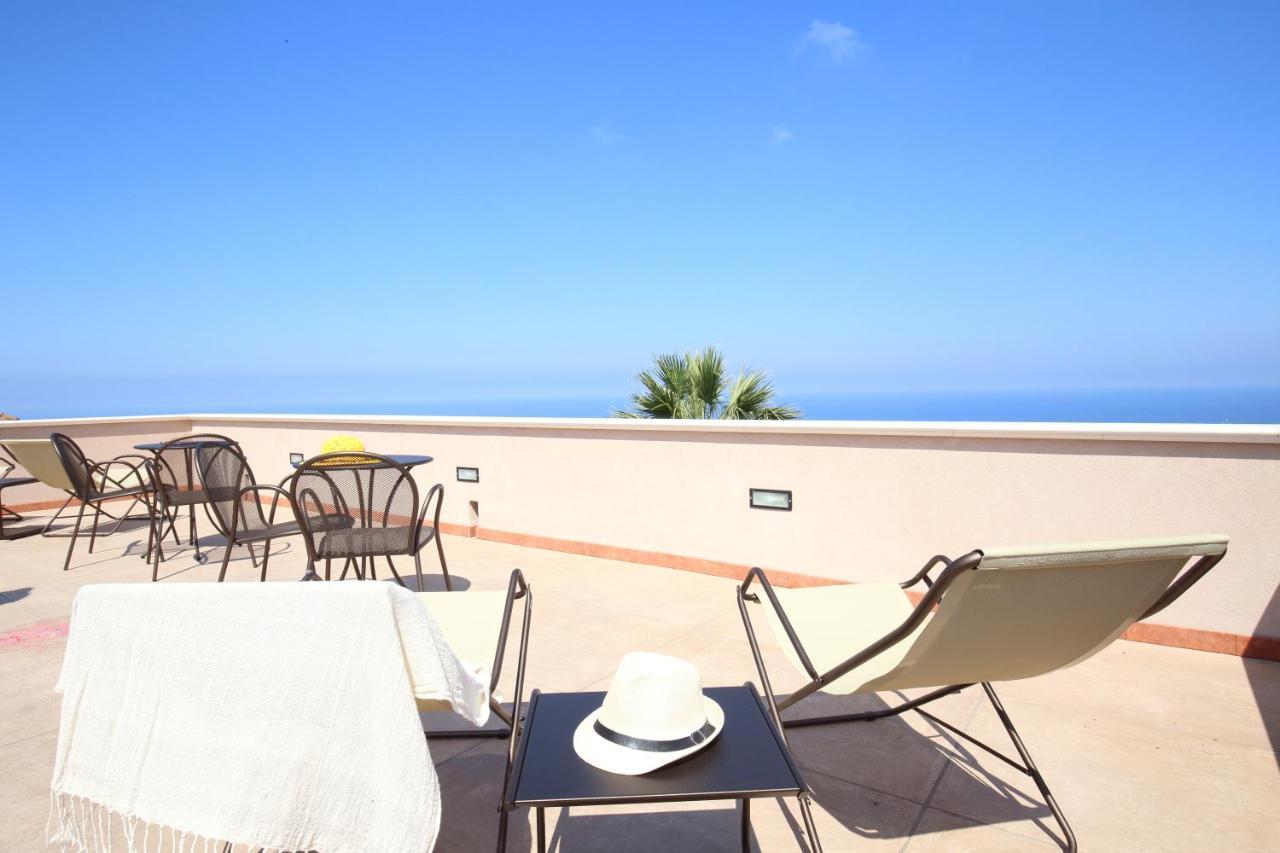 B&B Villa Orchidea Ricadi Exterior photo